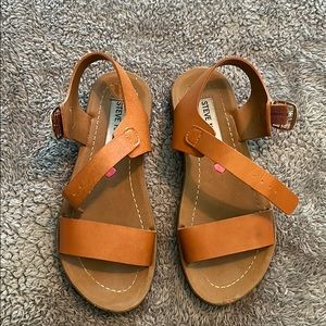 Girls size 1 Steve Madden sandal